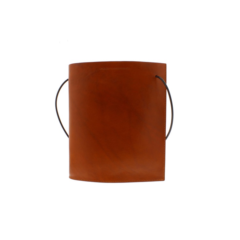 Evelien Vanhooydonck sac bandoulière cognac 1