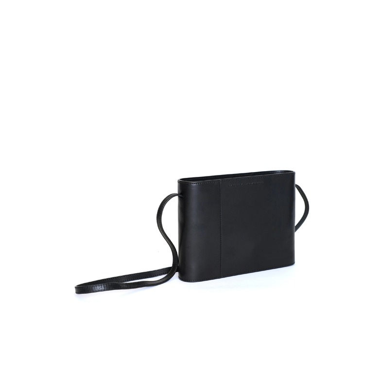 Evelien Vanhooydonck crossbody black 2