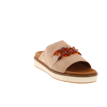 Mephisto tongs nude