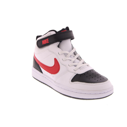Nike sneakers wit