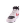 Nike sneakers wit 3