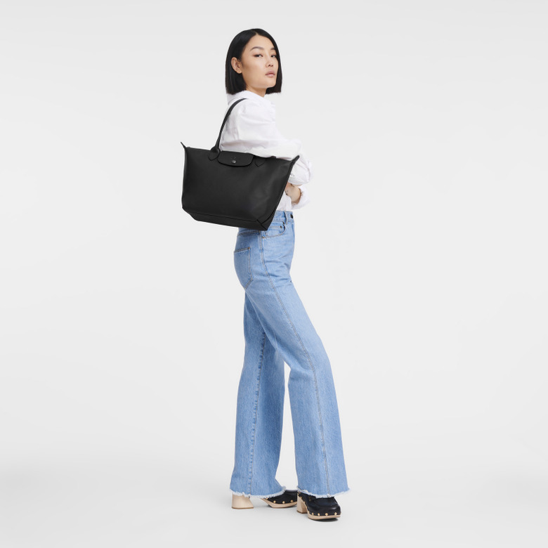 Longchamp shopper black 3