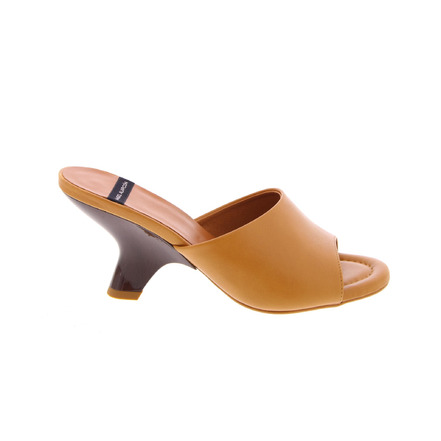 Angel Alarcon slippers camel