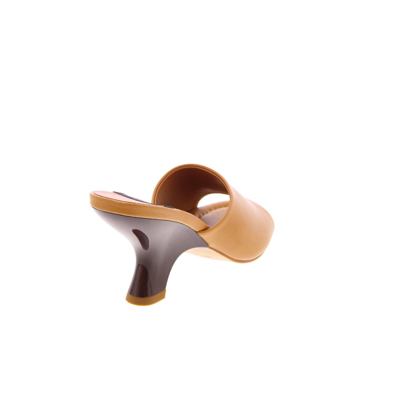 Angel Alarcon slippers camel 4