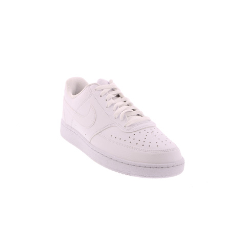 Nike sneakers wit