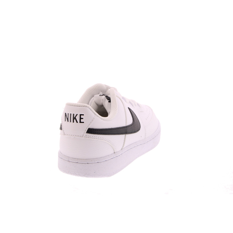 Nike sneakers wit 4