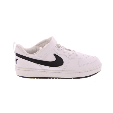 Nike sneakers wit