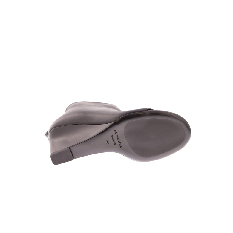 Halmanera slippers zwart 5