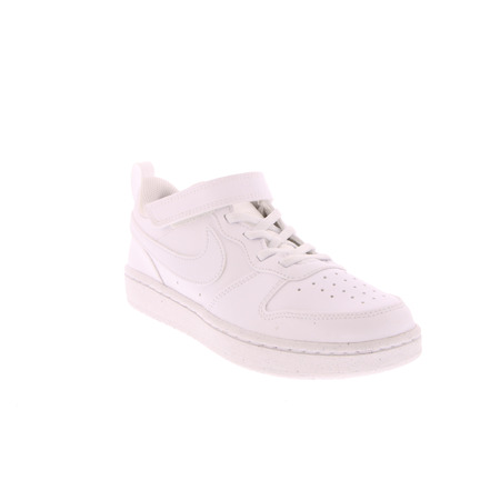 Nike sneakers wit