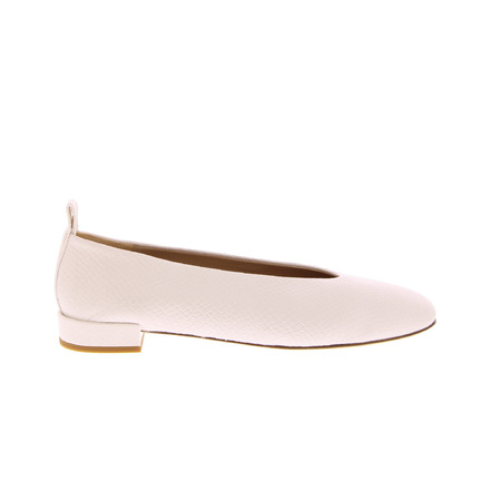 Odare ballerina's wit