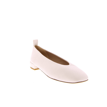 Odare ballerina's wit