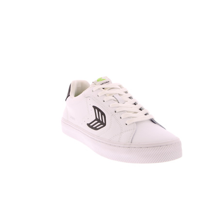 Cariuma sneakers white