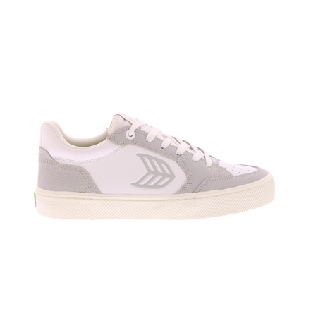 Cariuma sneakers white