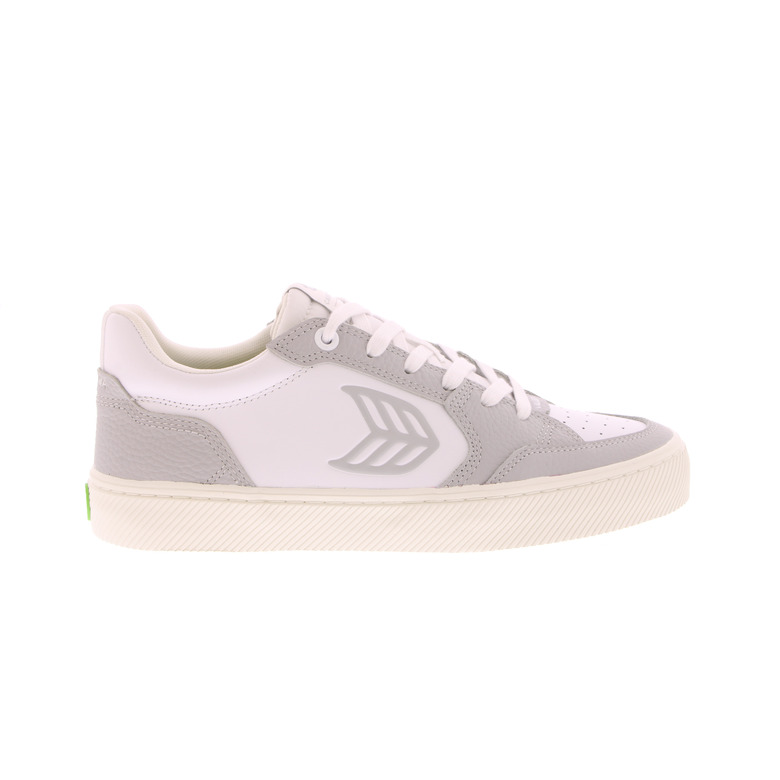 Cariuma sneakers white 1