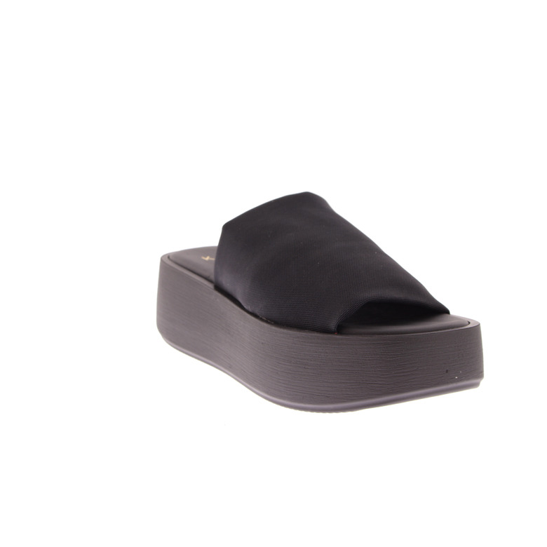 Kmb slippers zwart 2