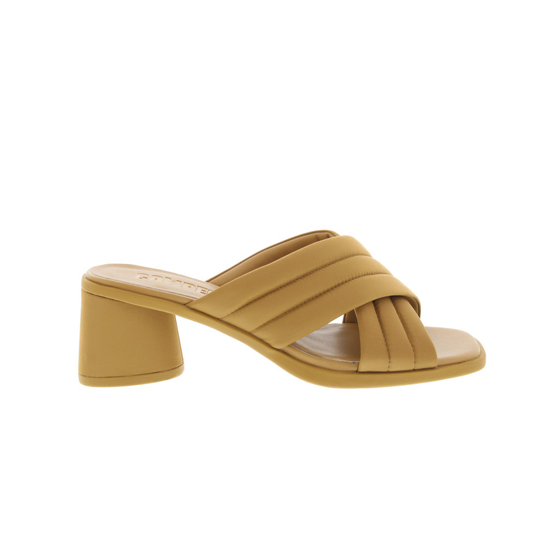 Camper thong slippers cognac 1
