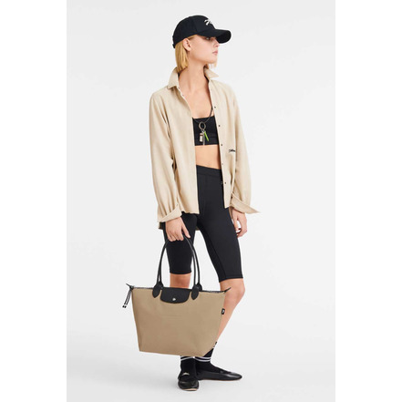 Longchamp shopper camel