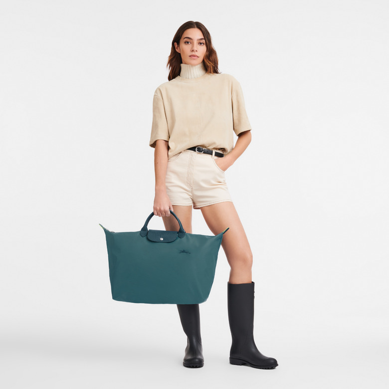 Longchamp travel bag green 4
