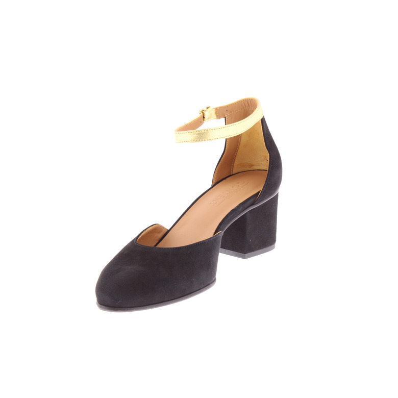 Atelier Content pumps black 3