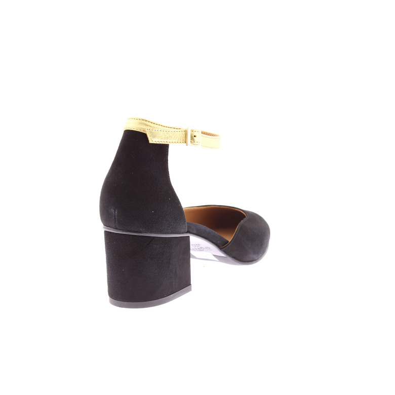 Atelier Content pumps black 4