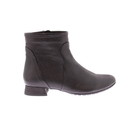 Think! ankle boots black