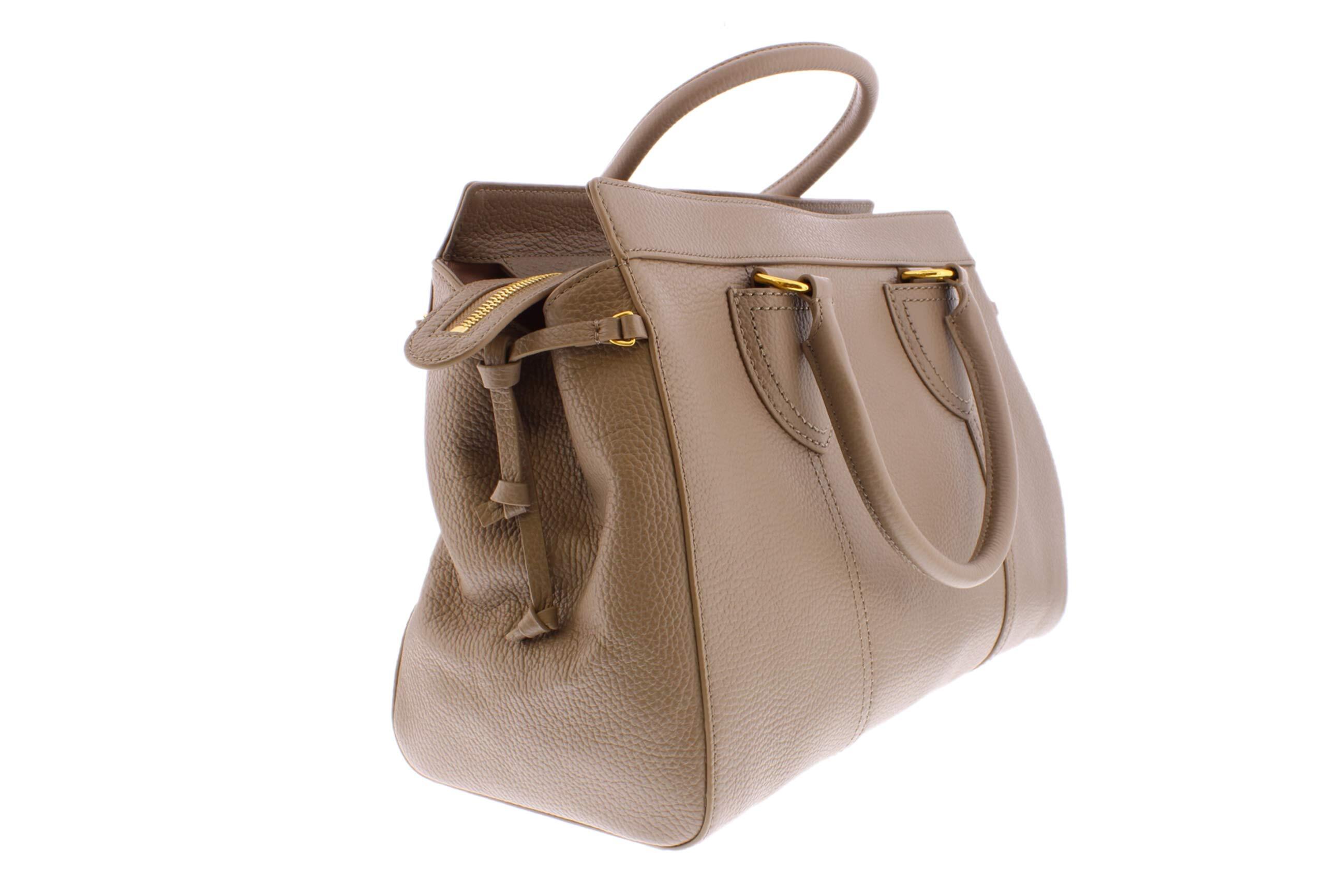 Sac à Dos En Cuir Italien Coccinelle Couleur Taupe/champignon - Dos Réglable, Pratique Et élégant