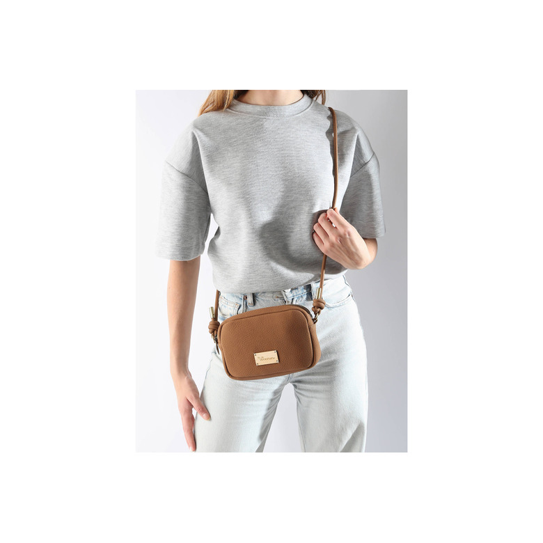 Woomen Vegan crossbody brown 4