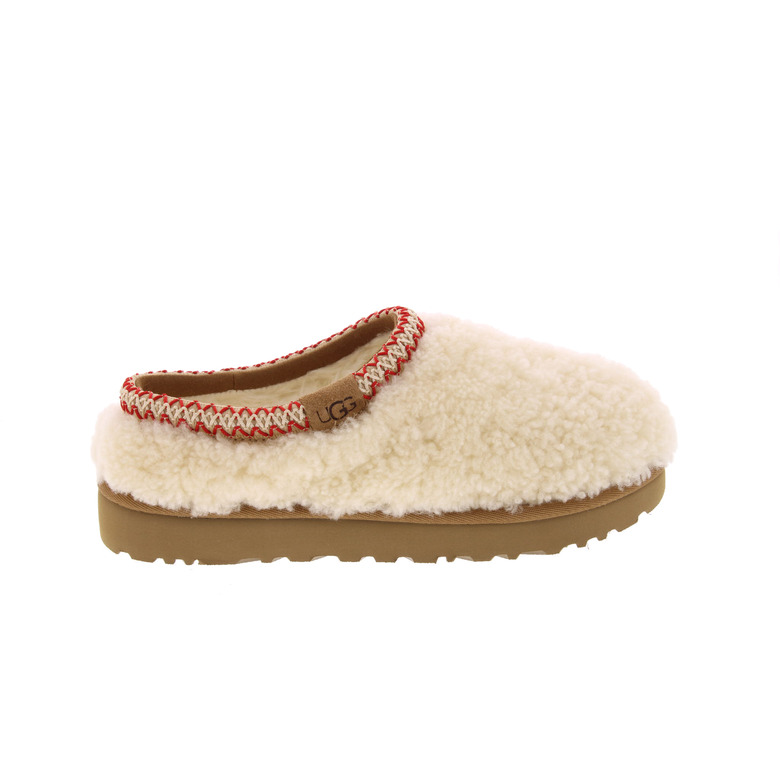 Ugg slip-ons ecru