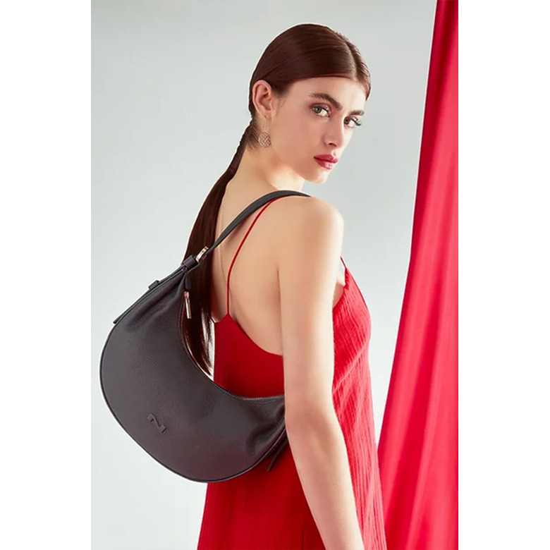 Nathan-baume sac porté épaule noir 2