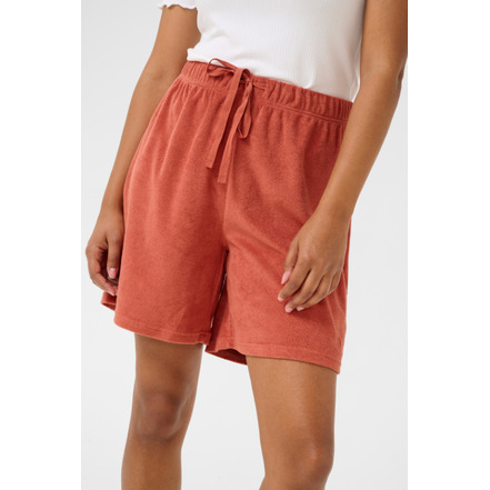 Cream short rood