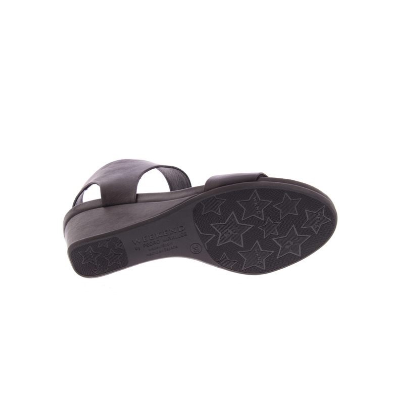 Weekend sandals black 5