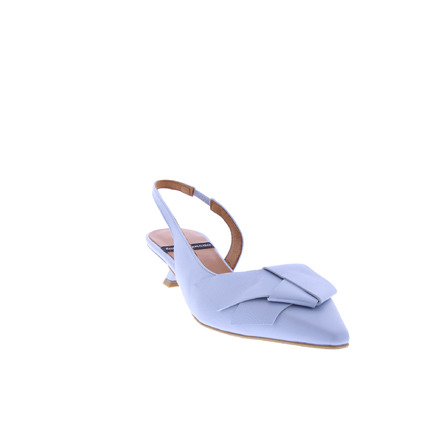 Angel Alarcon pumps blue