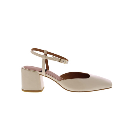 Angel Alarcon pumps ecru