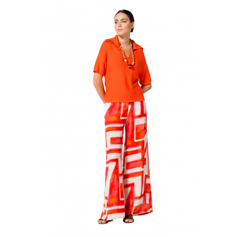 Caroline Biss hose rot 2