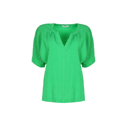 Her blouse groen