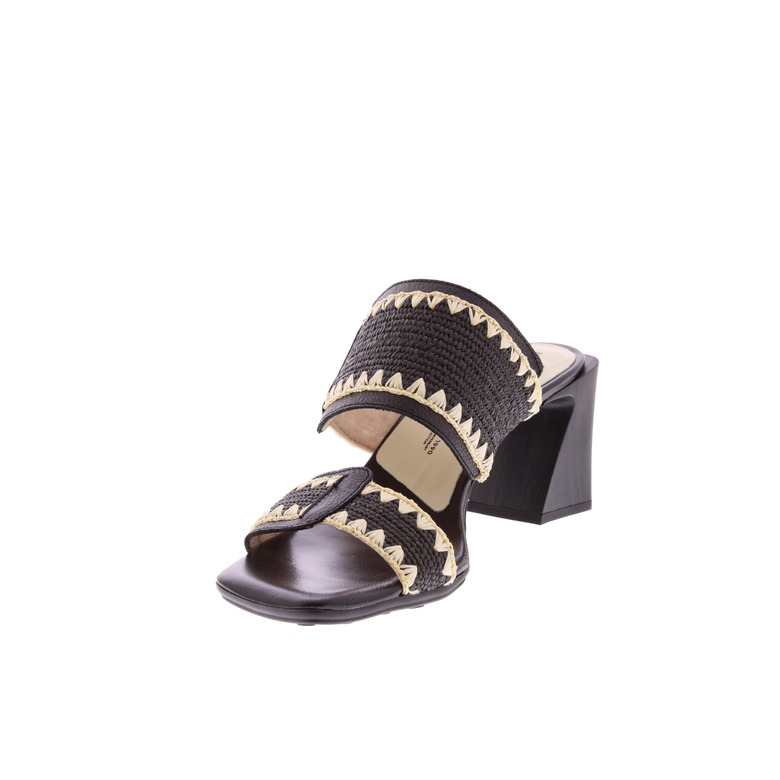 Hispanitas thong slippers black 3