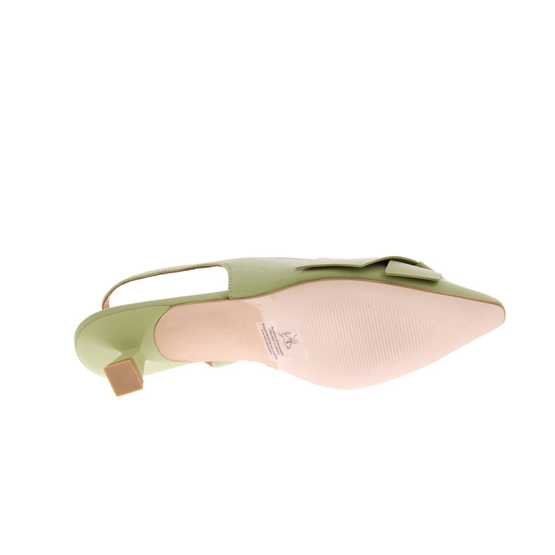 Angel Alarcon pumps green 5