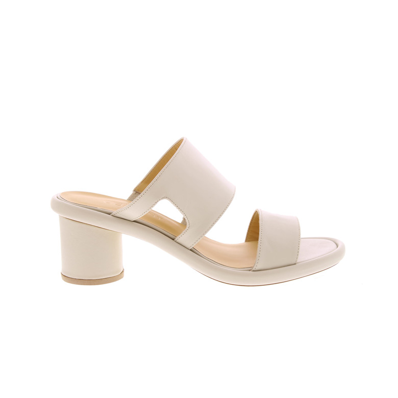 Atelier Content sandals ecru
