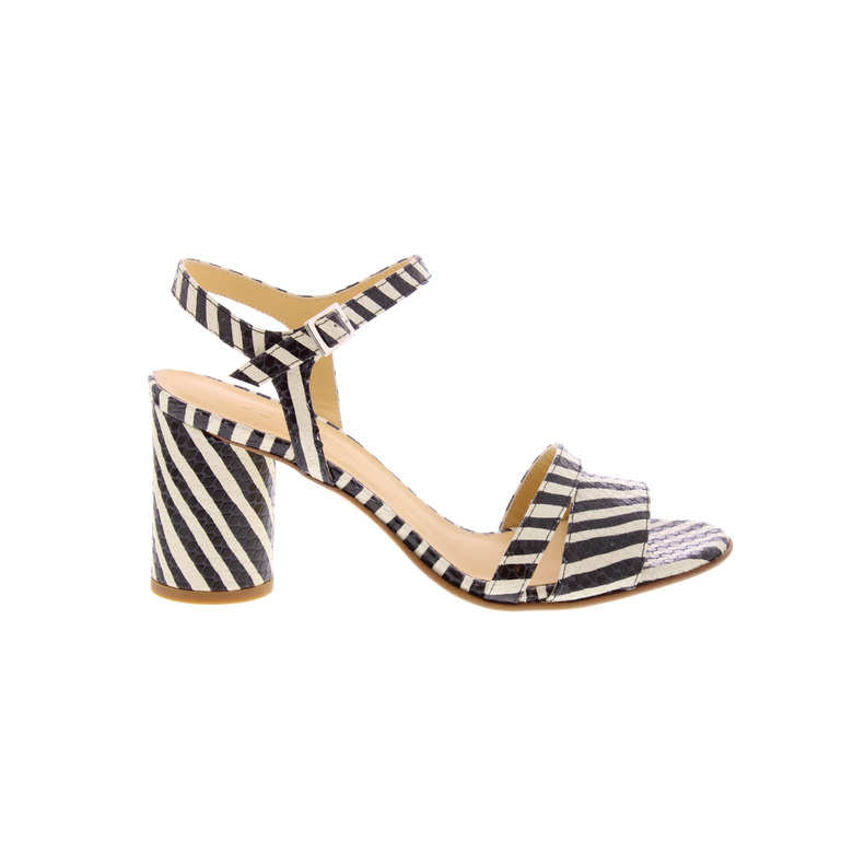 Atelier Content sandals black 1