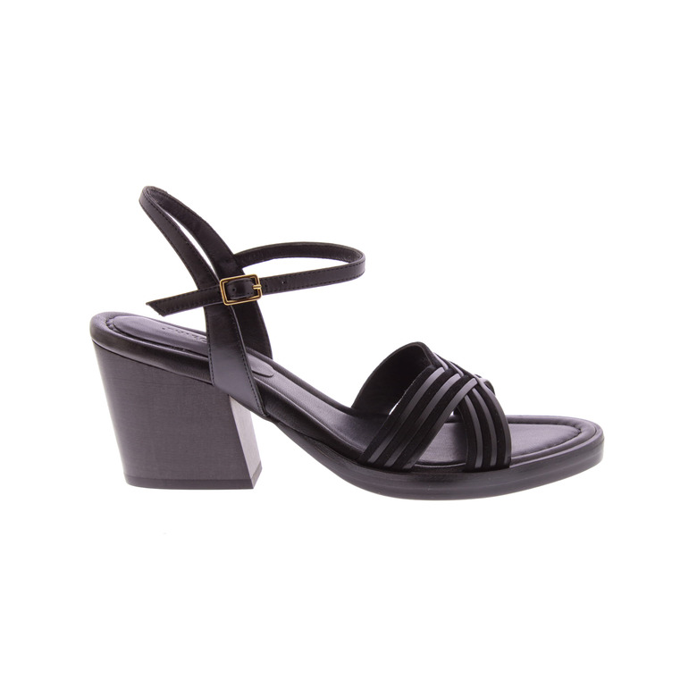 Thiron sandals black