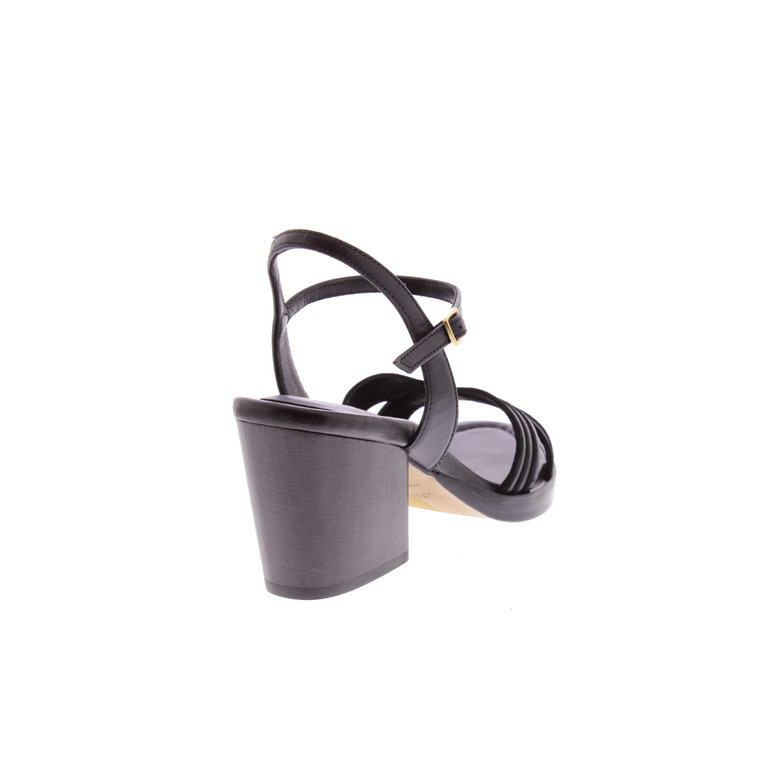 Thiron sandals black 4