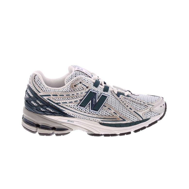 New Balance sneakers silver