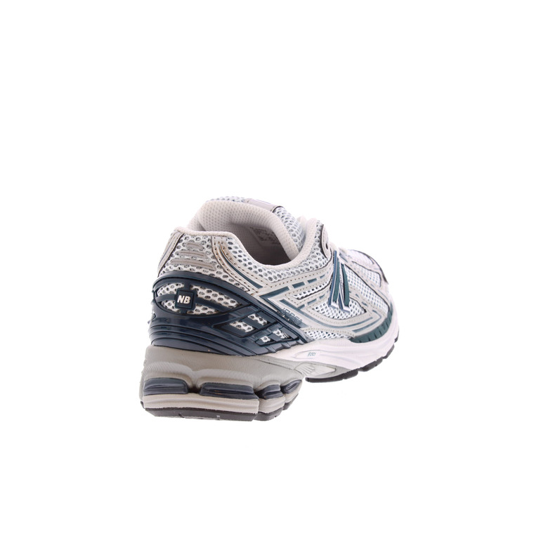 New Balance sneakers silver 4