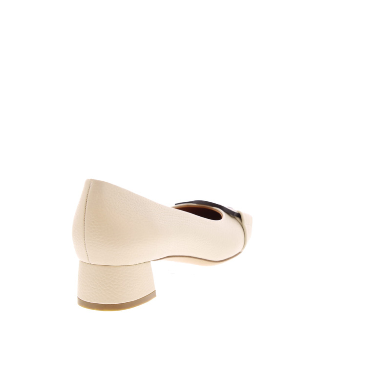 Voltan pumps beige 4