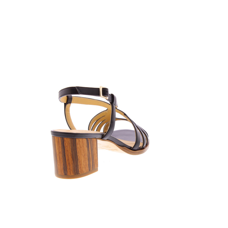 Atelier Content sandals black 4