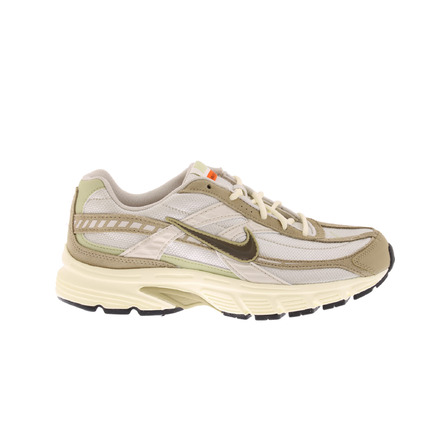 Nike sneakers beige