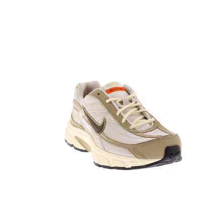 Nike sneakers beige