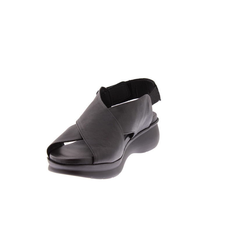 Weekend sandals black 3