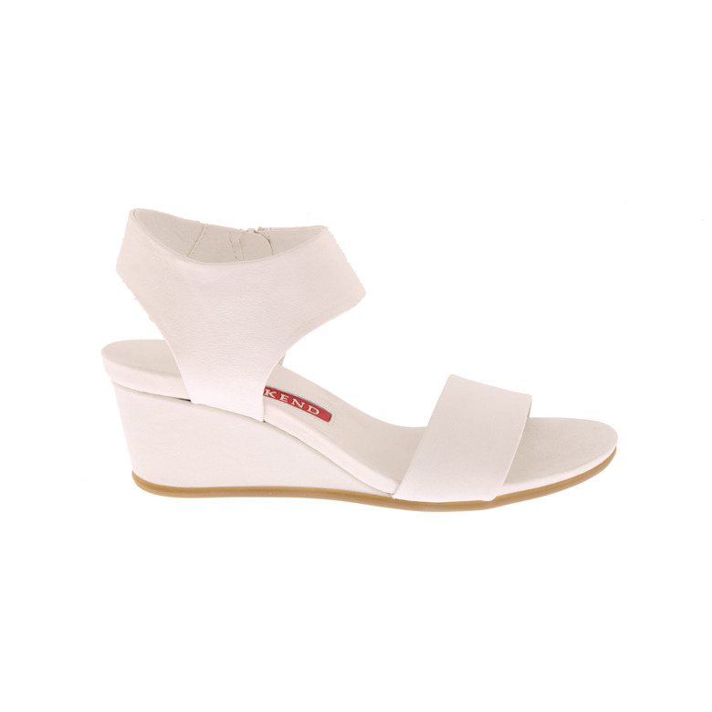 Weekend sandals ecru 1