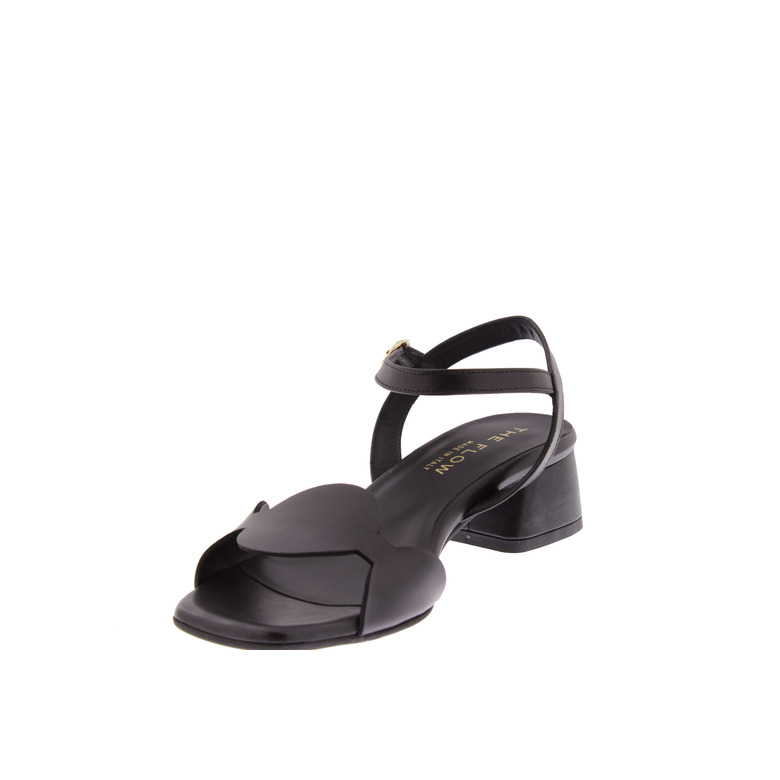 The Flow sandals black 3